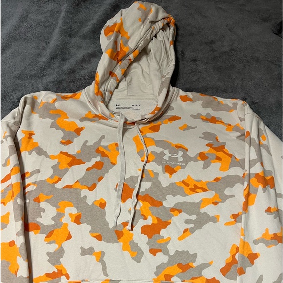 Under Armour Other - Under Armour Hoodie